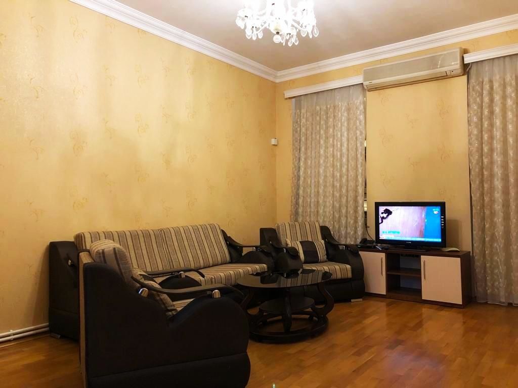 Апартаменты Apartament two room in Torqovy Баку-4